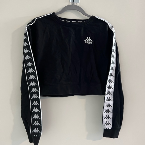 Kappa Sweaters - Medium Kappa cropped crewneck